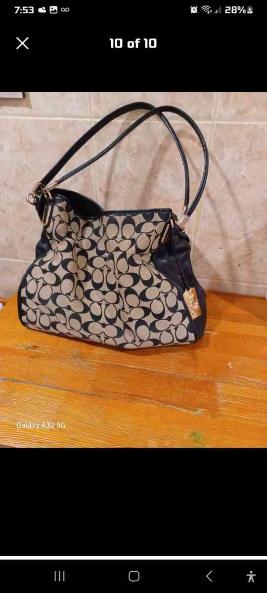 coach shoulder handbag