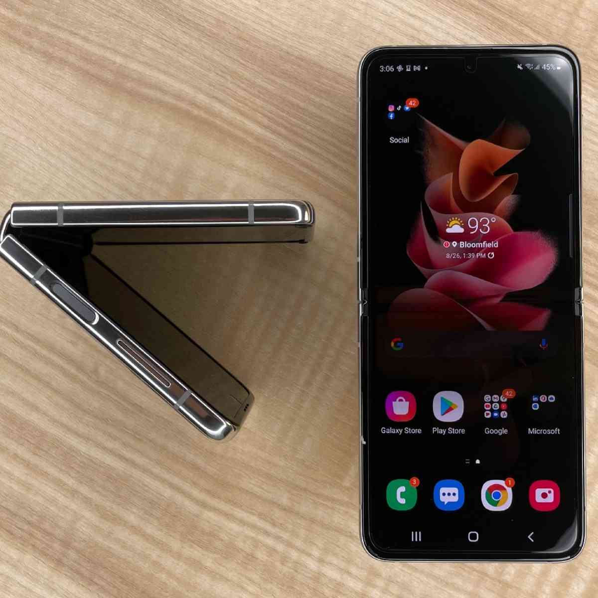 Samsung galaxy z3 flip 5g