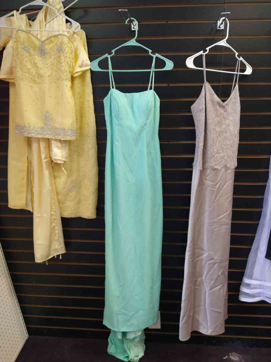 little bit of everything clothes  dishes antiques what knots