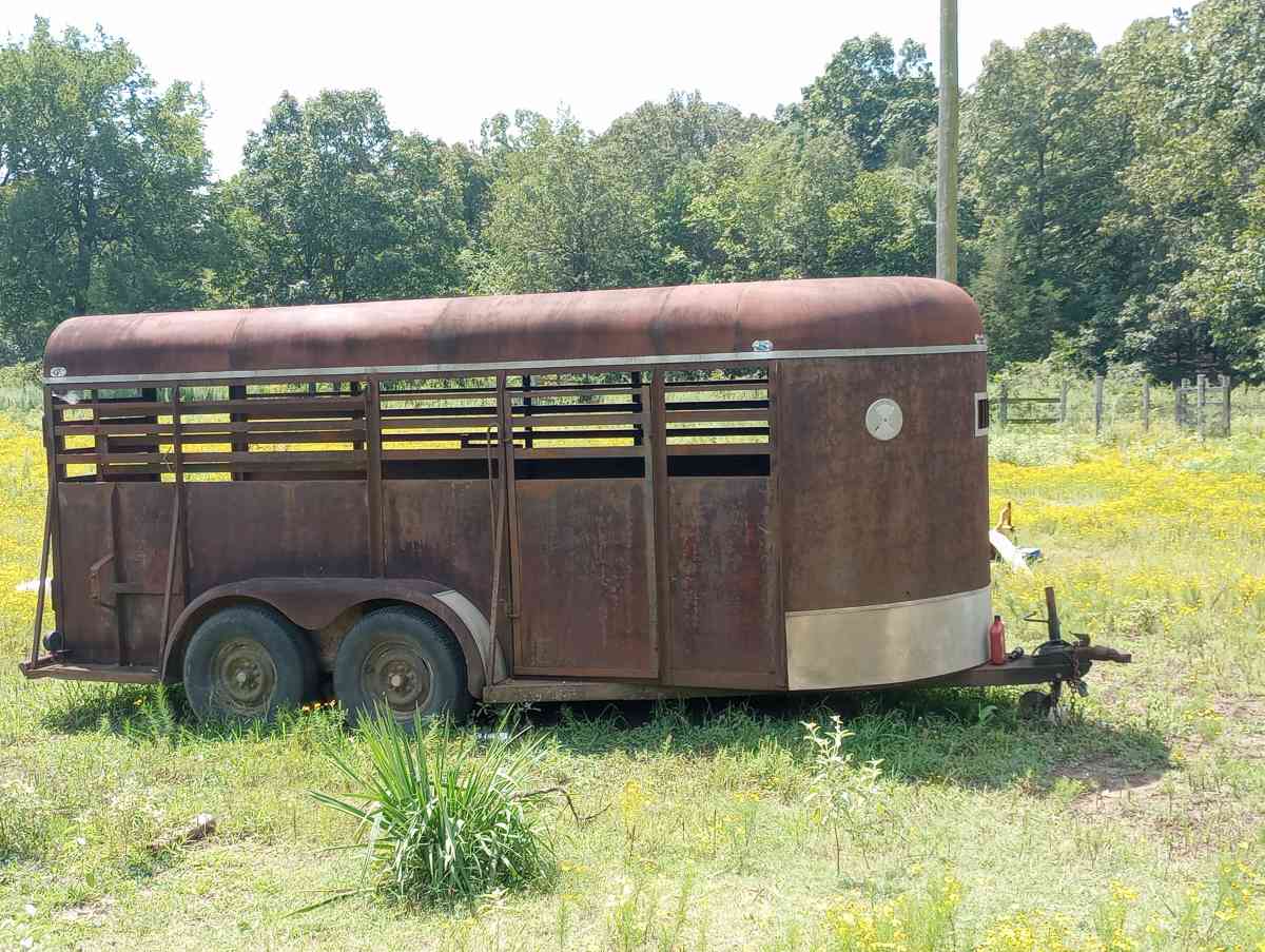 16 ft stock trailer