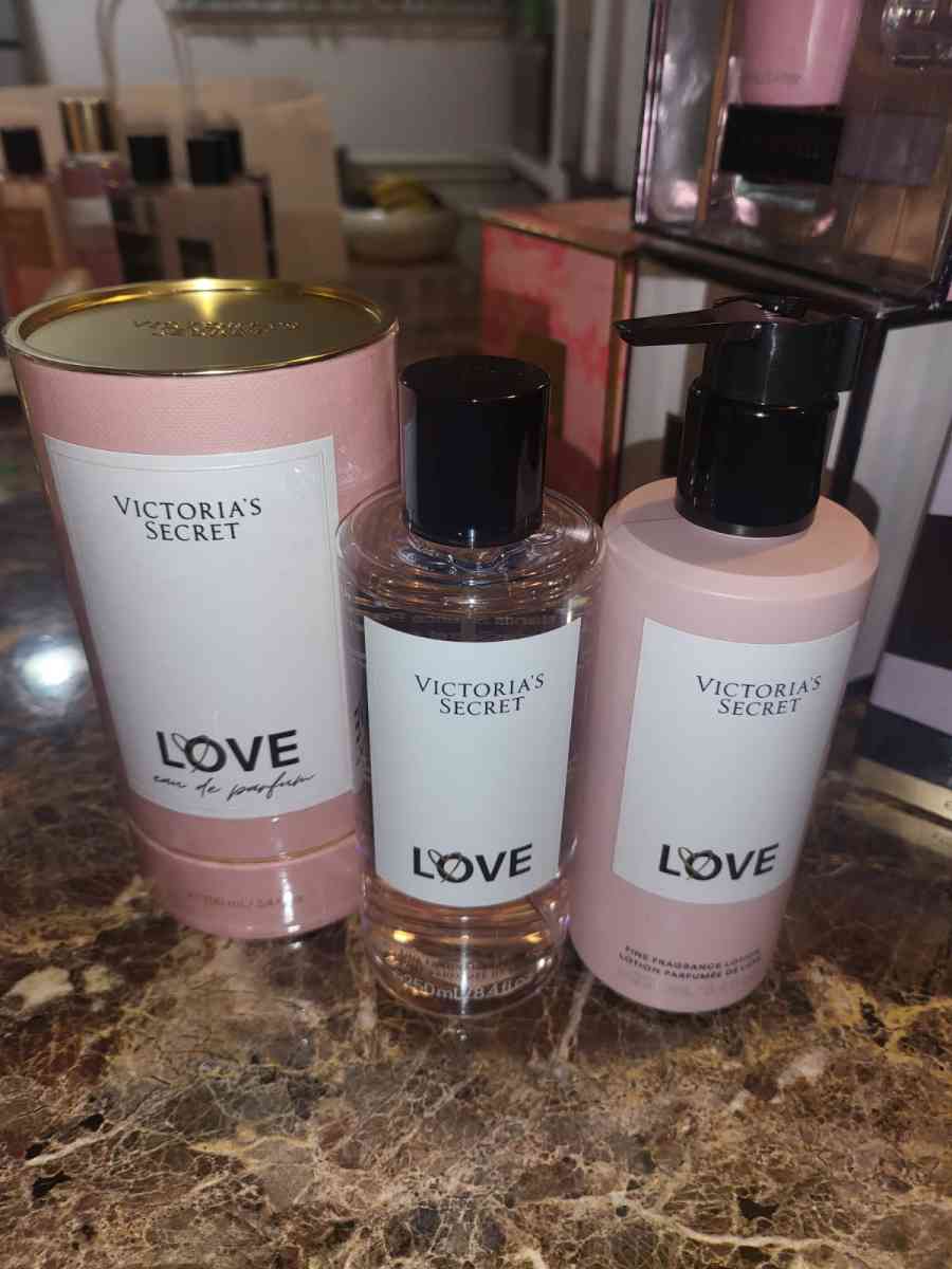 Victoria  Secret Perfume set