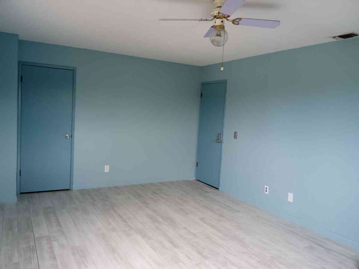 Private room for rent