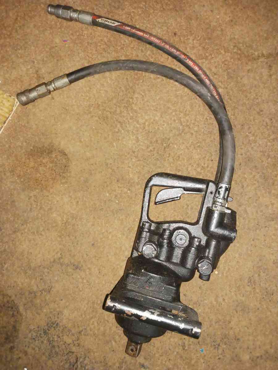 Iw 16 hydraulic impact