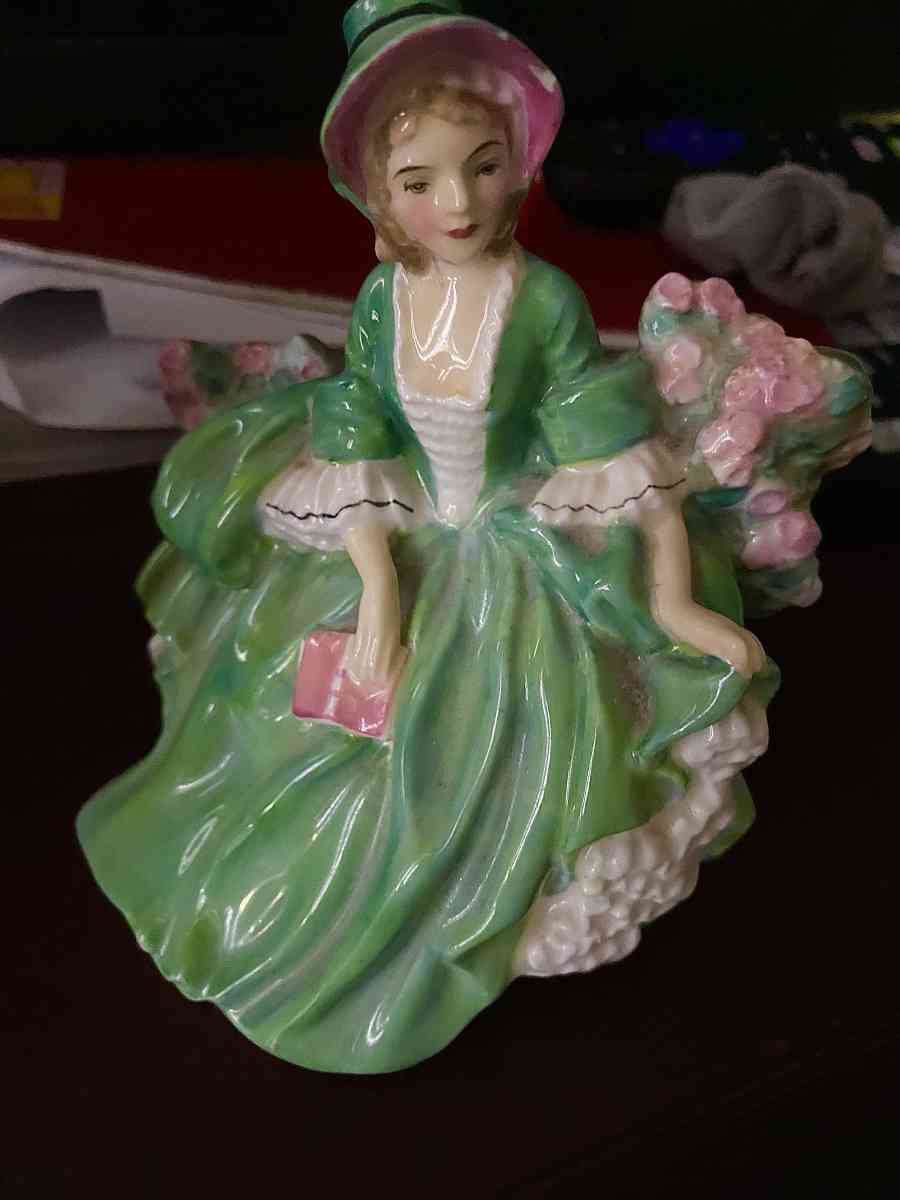 Lydia  bone china royal Daulton