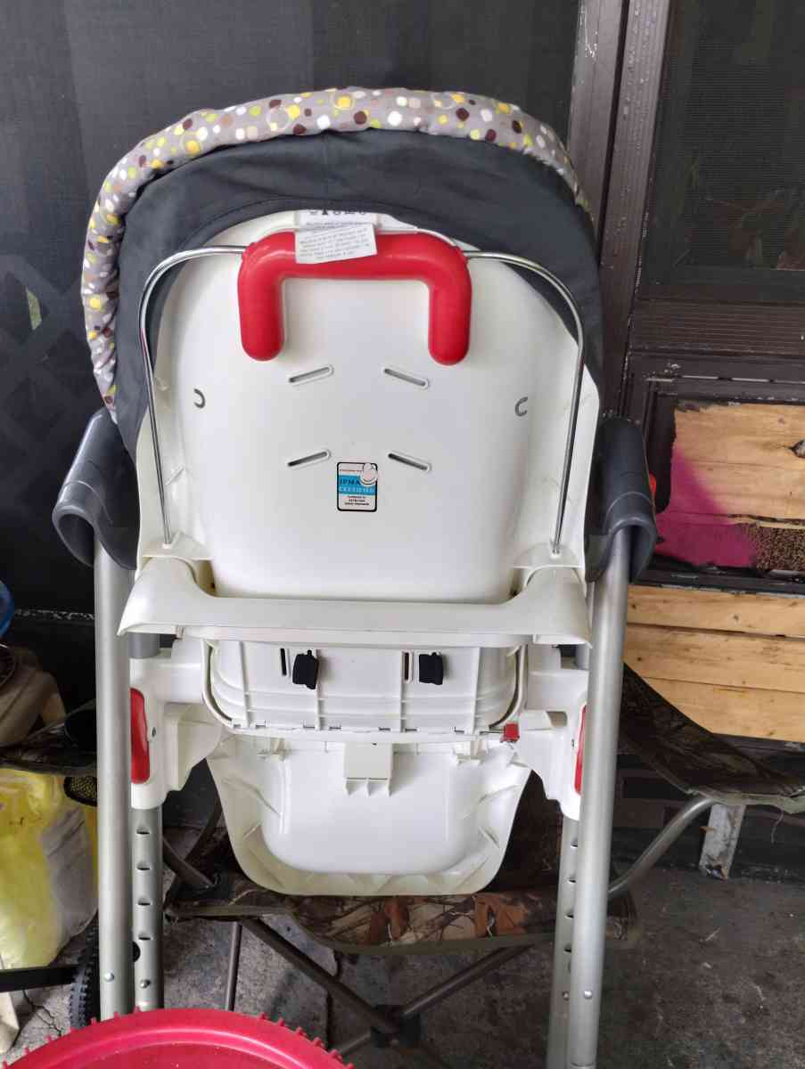 playpen and highchair