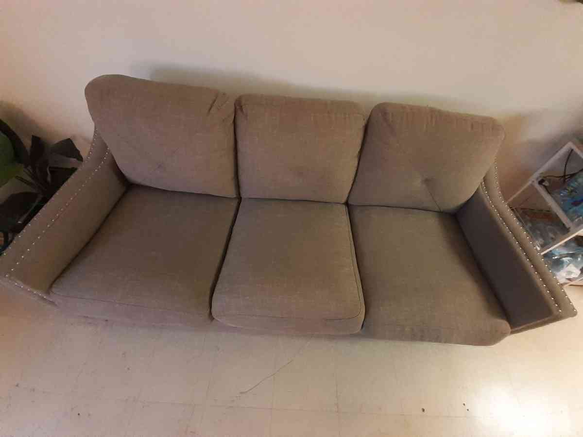 I am selling a sofa for the living room