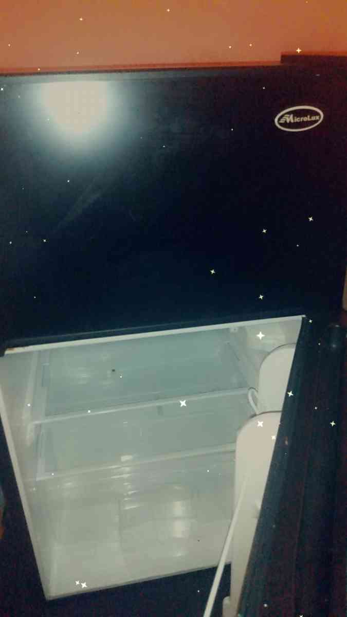 Microlux mini fridge with freezer