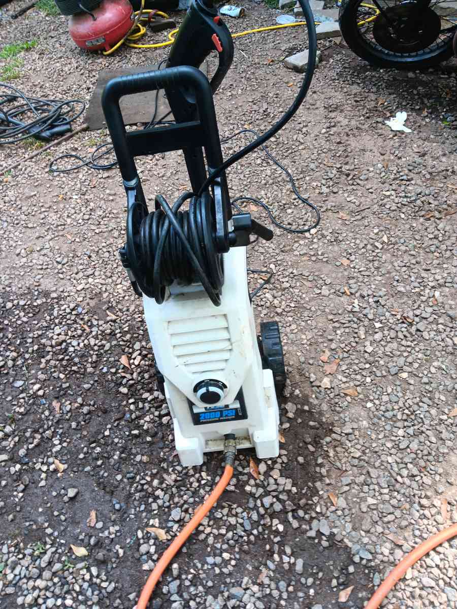 2000psi pressure washer