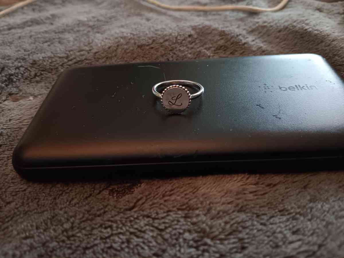 18k white gold monogram ring size 6