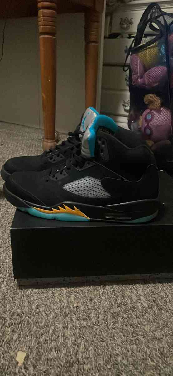 air Jordan retro 5 aqua size 11