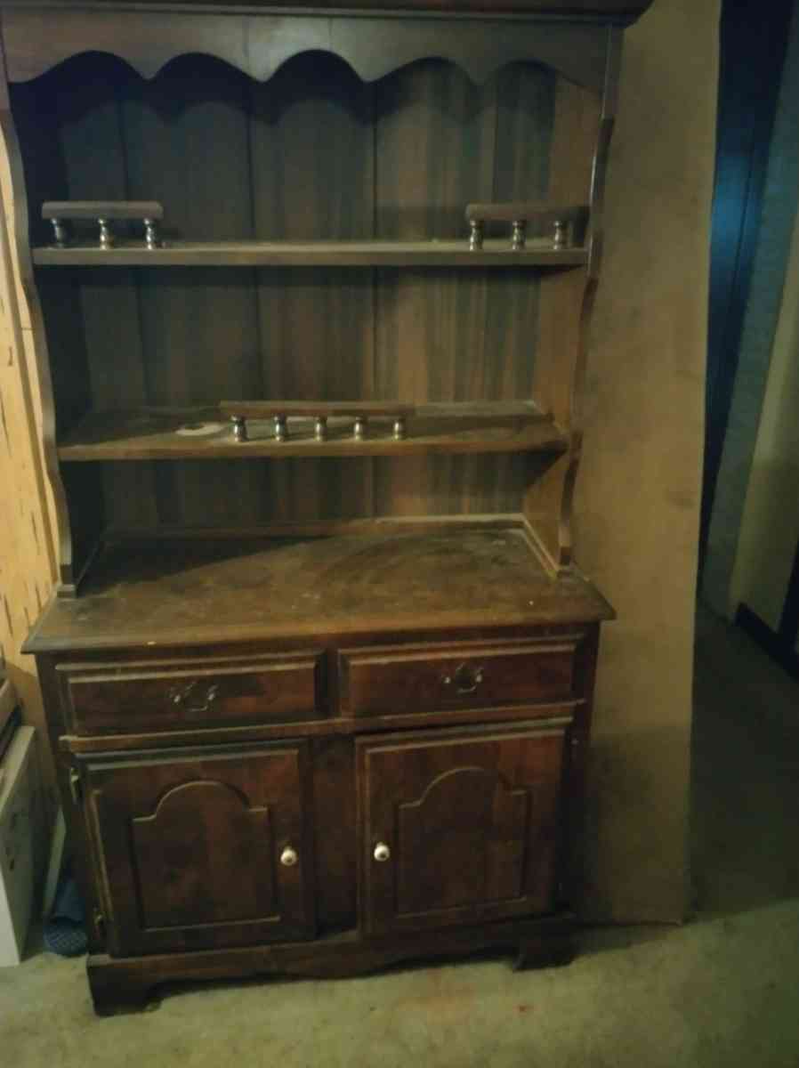 2 piece hutch Brown color