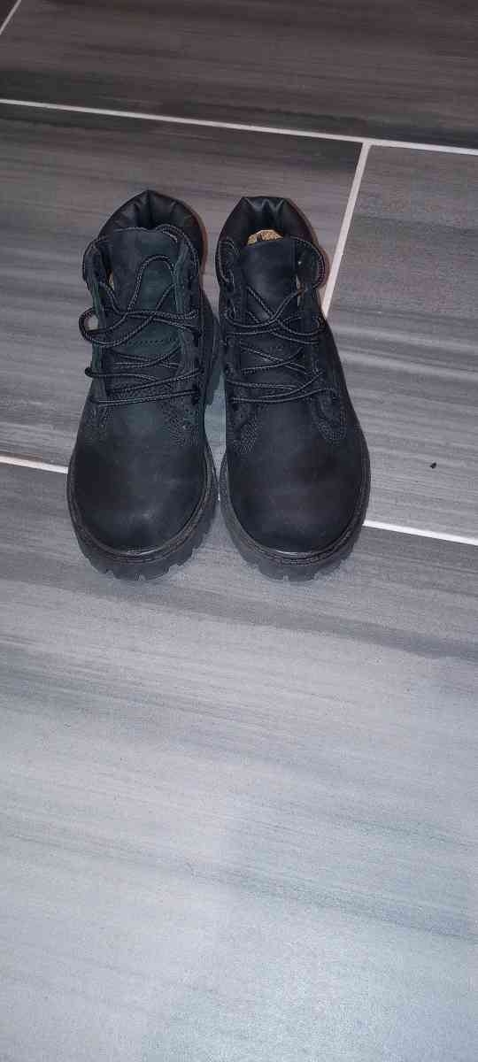 toddlers boys timberland boots size 7 brand new