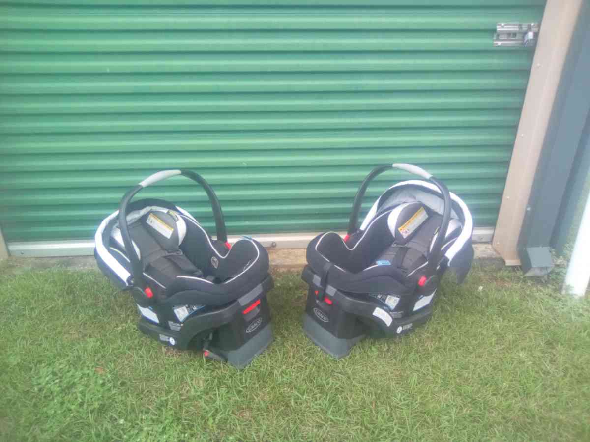 2020 Graco snugride snuglock 35