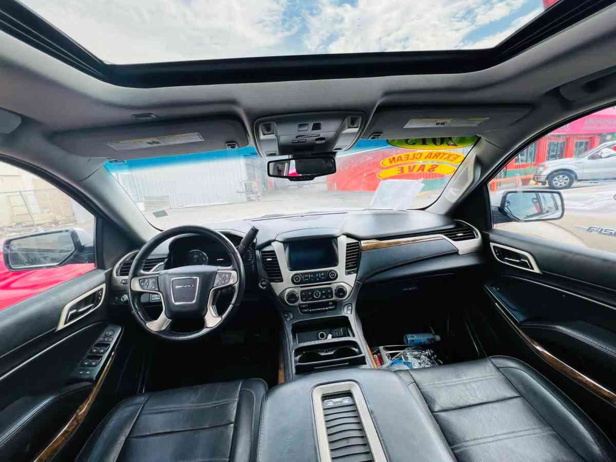 2016 Gmc Yukon Denali 153k millas