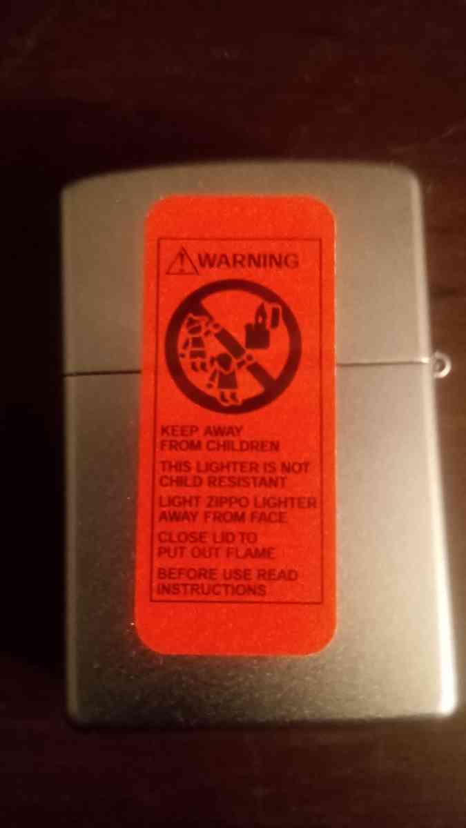 MARLBORO ZIPPO LIGHTER