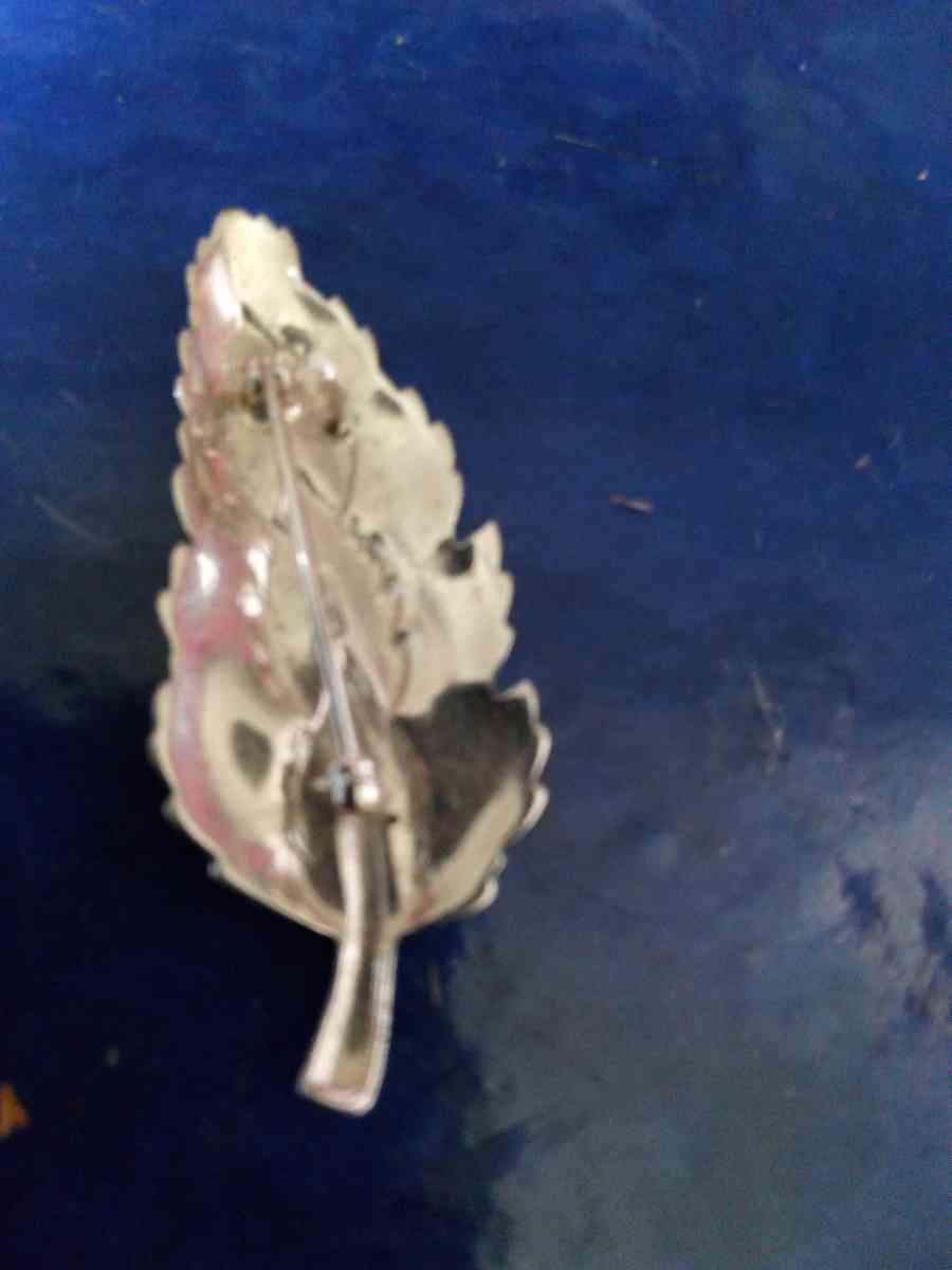 Sterling Silver Leaf Pin