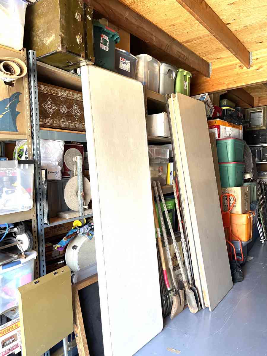 lots of Collectibles and antiques and lots of other items