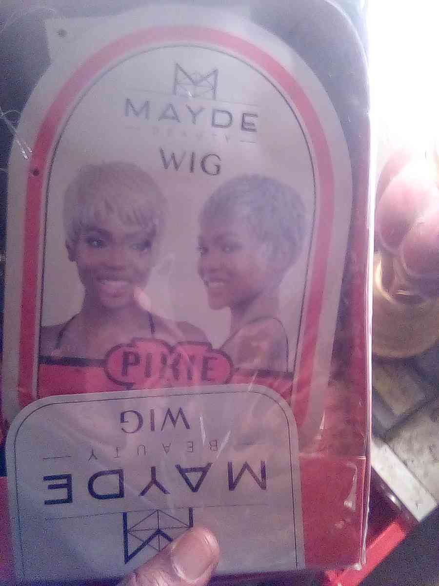 this is 14 wigs for sale curly straight