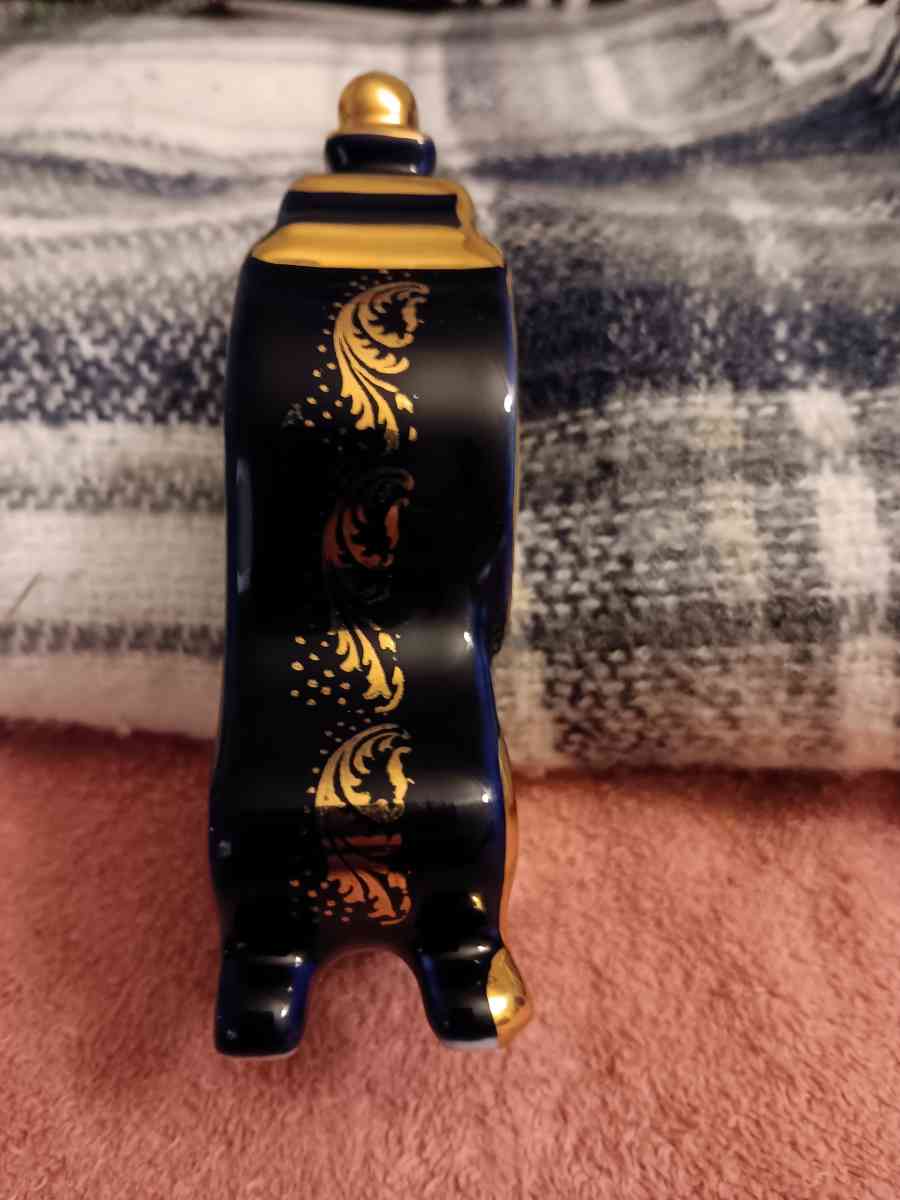 porcelain imperial limoges 22k gold and blue mantle clock