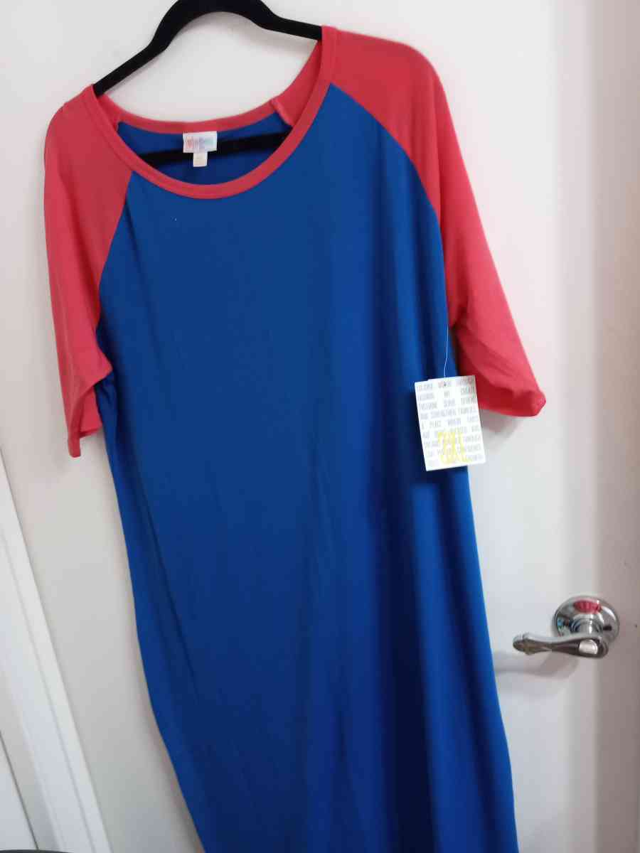 NWT 3XL LuLaRoe Julia 12 Fits size 26 to 28 Retails for 45