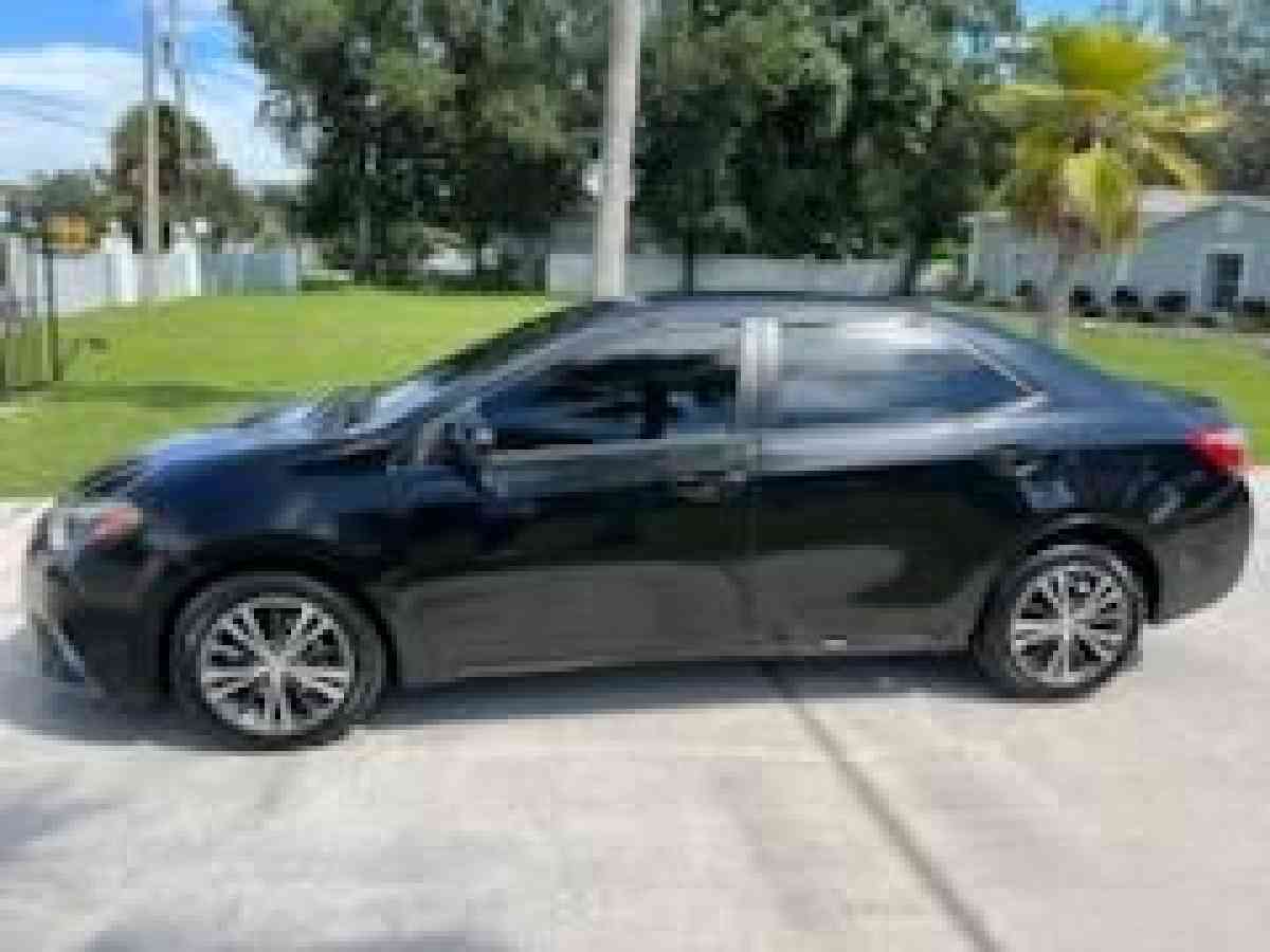 toyota corolla 2016