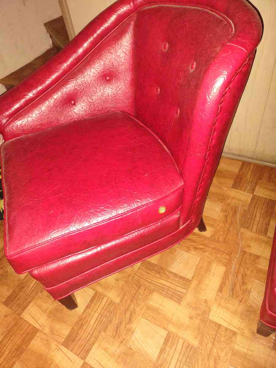 beautiful leather chairs