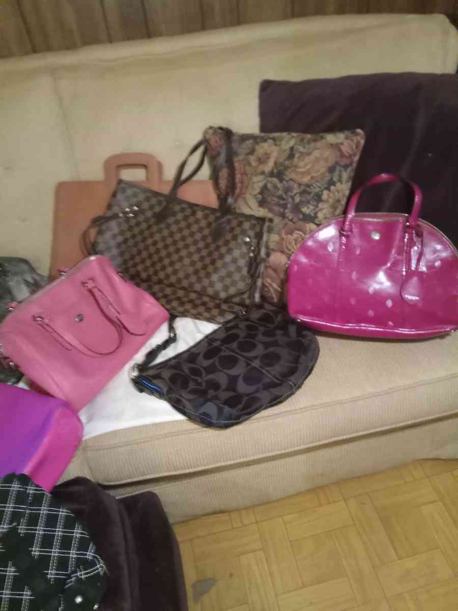 purses wristlet and wallets