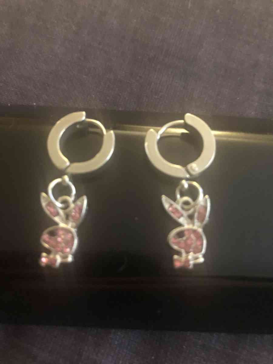 playboy bunny earrings and charm