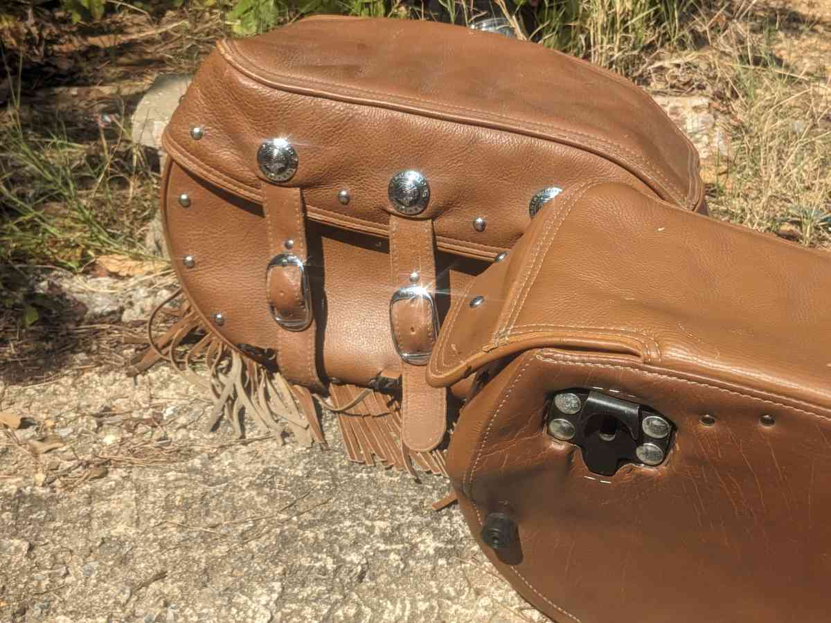 Indian motorcycle saddlebags