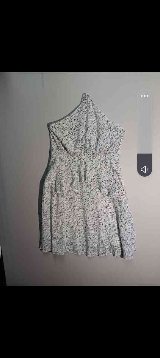 womens pants and gladiator sandals