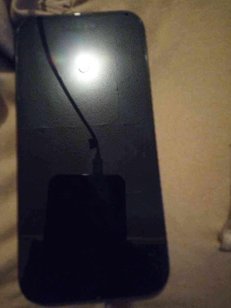 Brand like New iPhone 14 Pro password locked take best offer