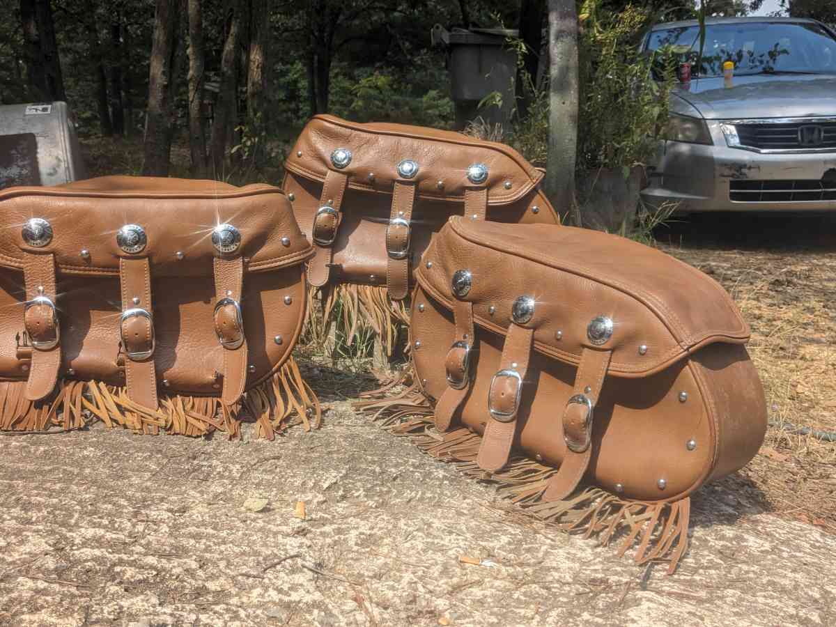 Indian motorcycle saddlebags