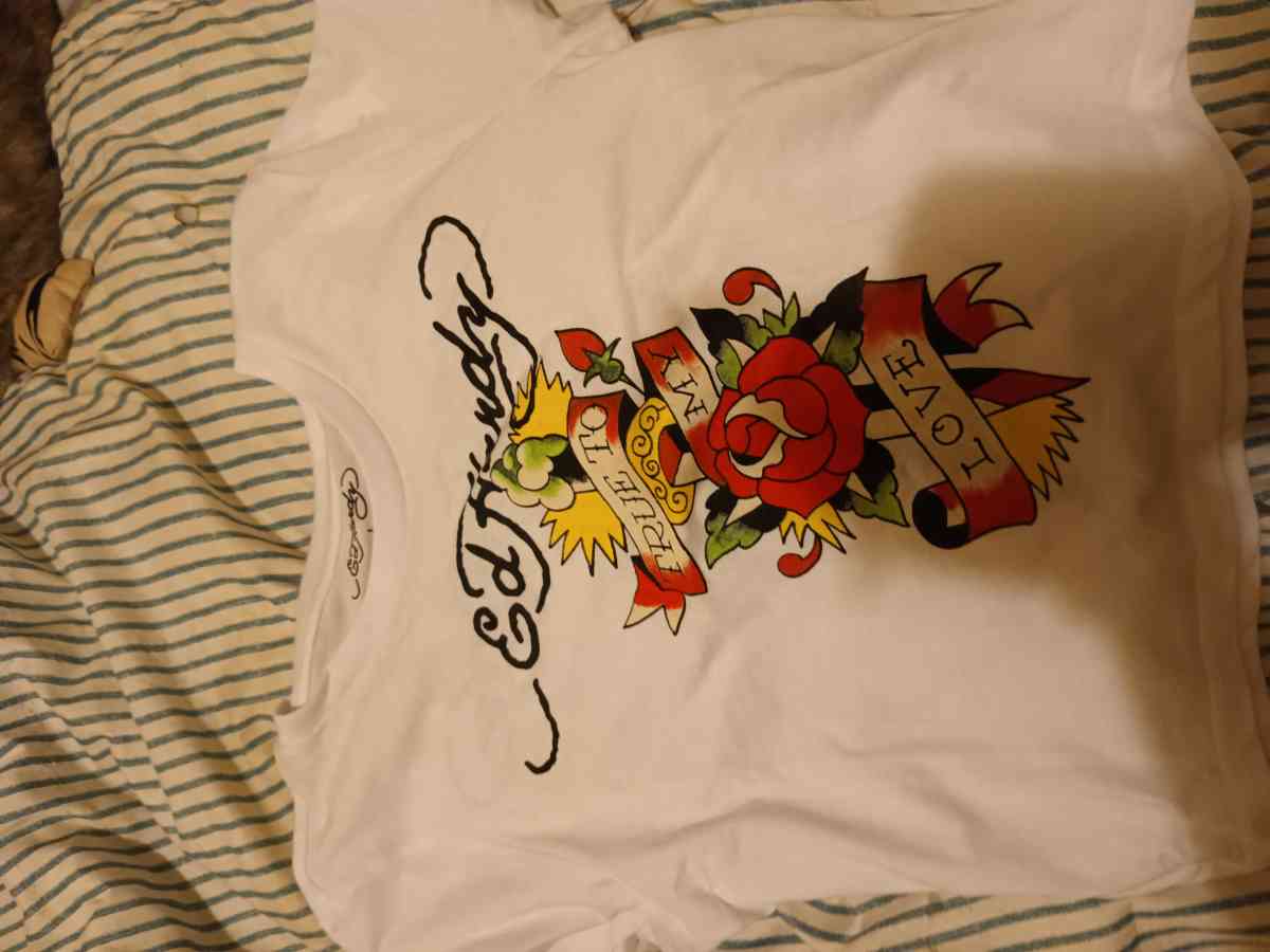 Ed Hardy tshirt size large womens