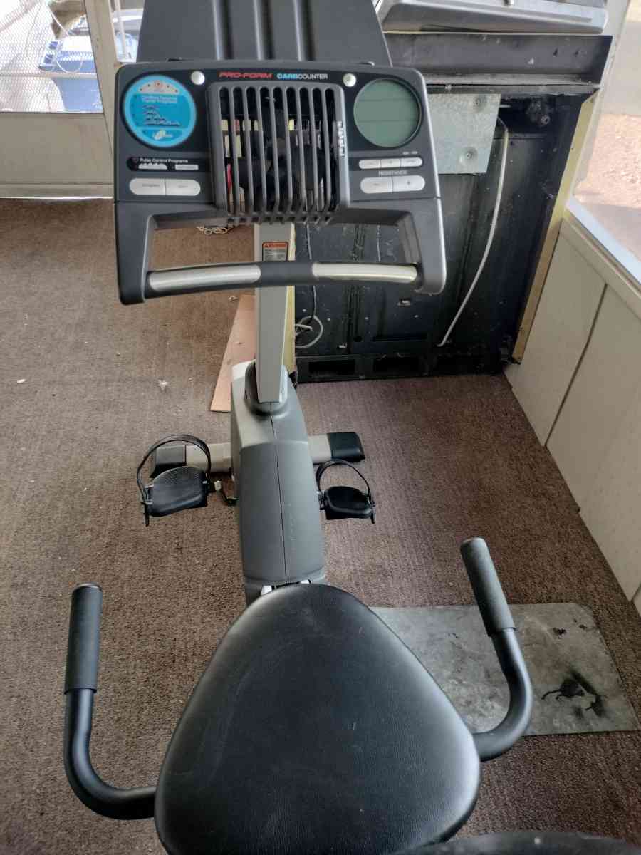 pro form px90 exercise bike w built in training programs