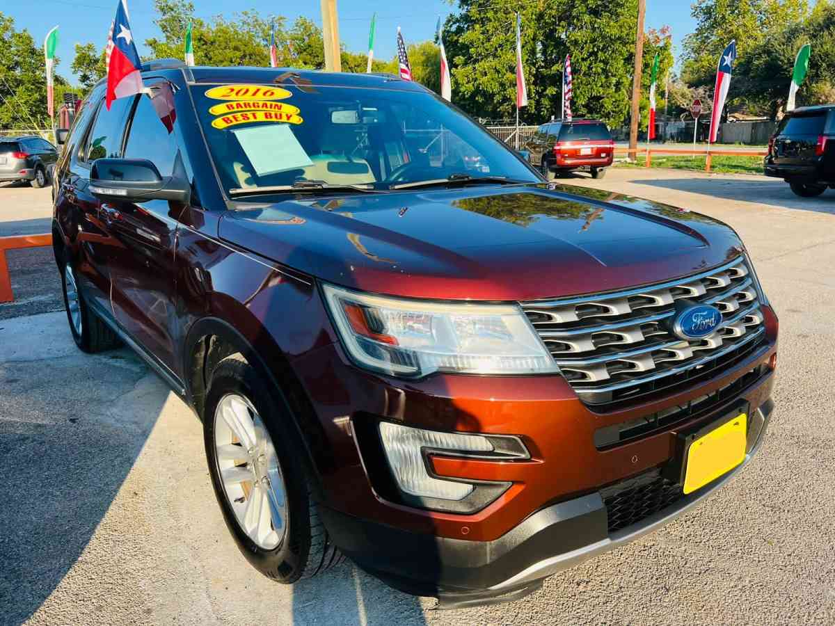 2016 FORD EXPLORER XLT 132k millas