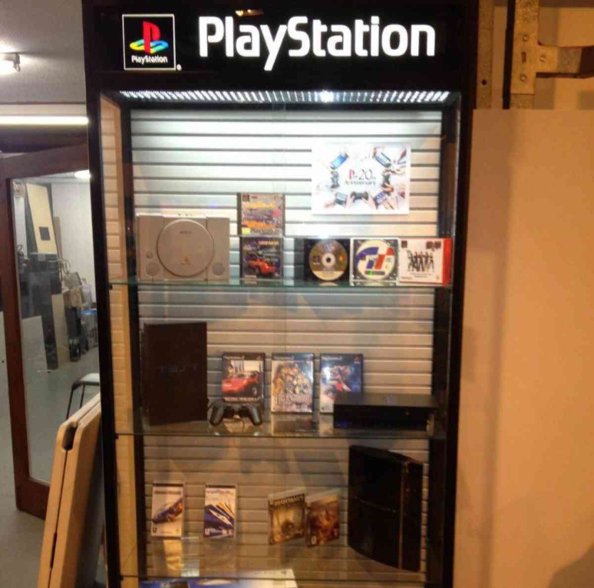 Playstation showcase with games