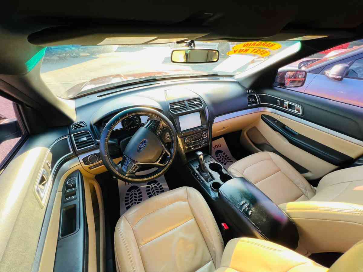 2016 FORD EXPLORER XLT 132k millas