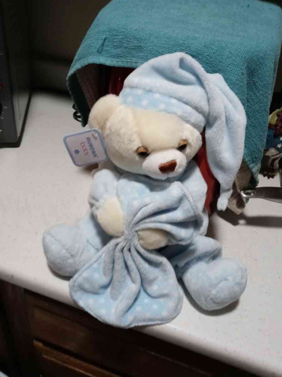 BRAND NEW MUSICAL TEDDY BEAR PLAYS ROCK A BYE BABY SONG