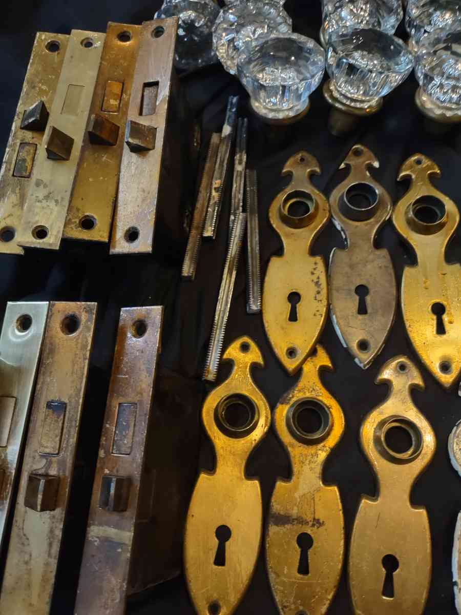 8 glass door knob sets