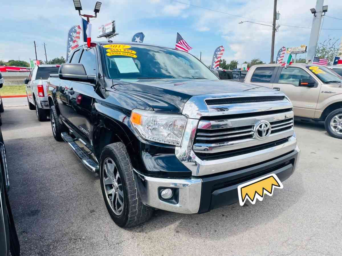 2017 Toyota Tundra 131k millas