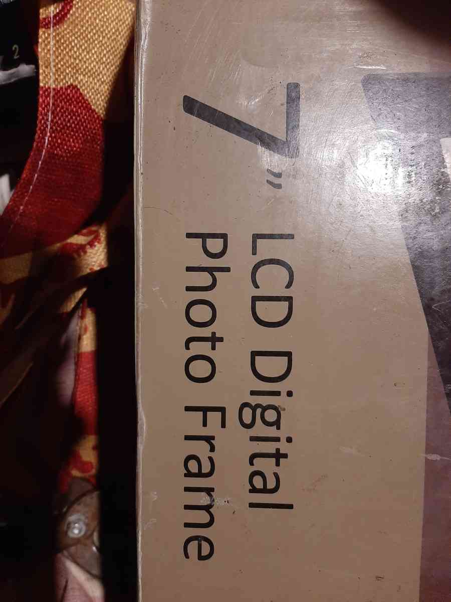 digital photo and video frame