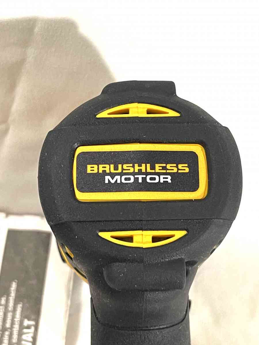 brand new Dewalt 20v brushless impact driver and battery