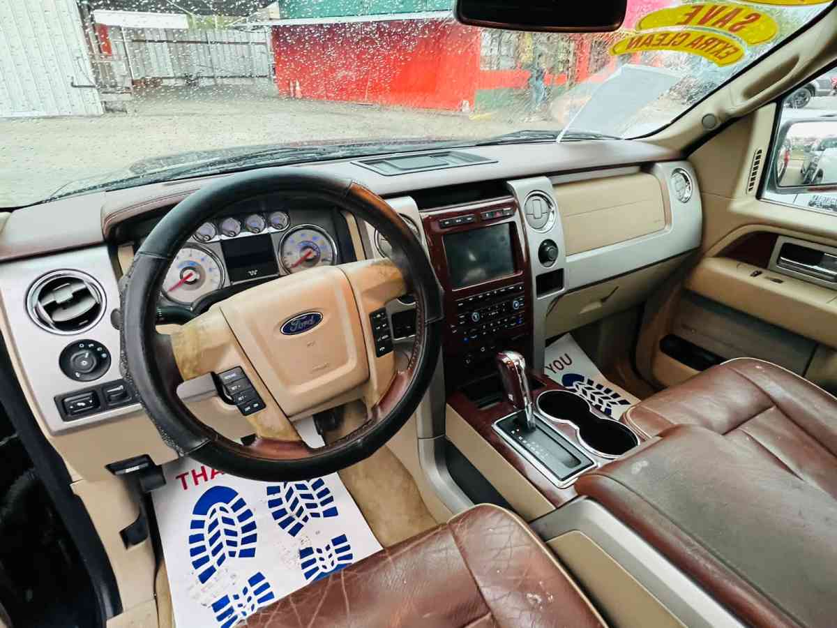 2010 Ford F150 King Ranch 4x4 180k millas 2000 Down