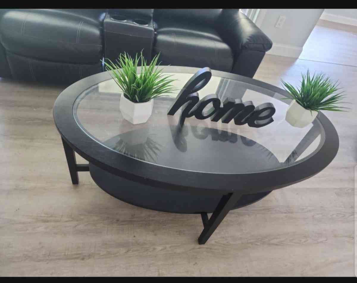 3piece living room  And everything that is in the pictures