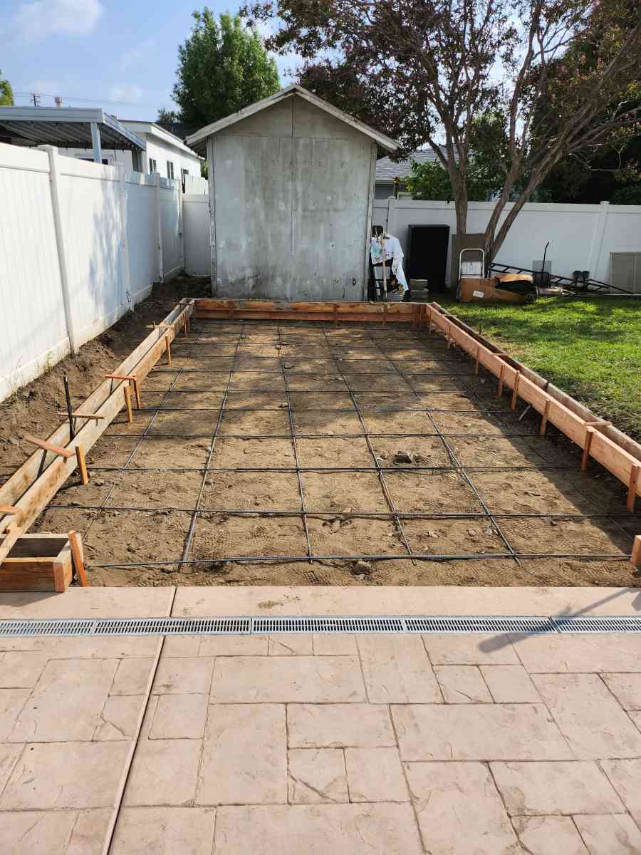 MANSORY  LANDSCAPING CONCRET