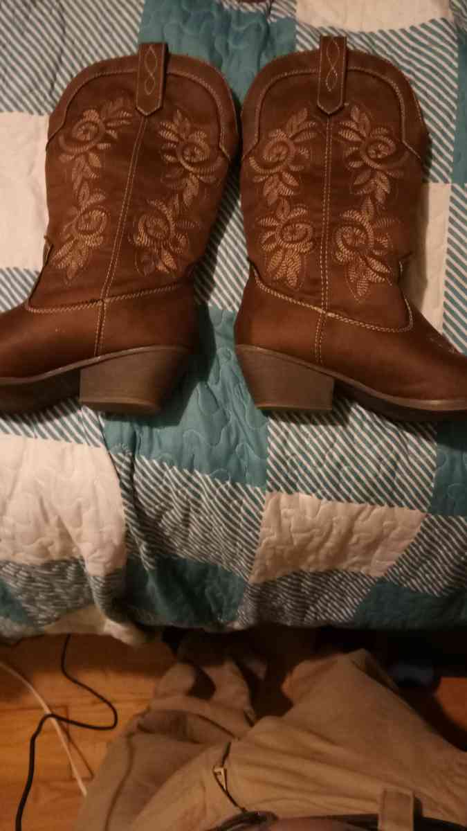 womans boots new