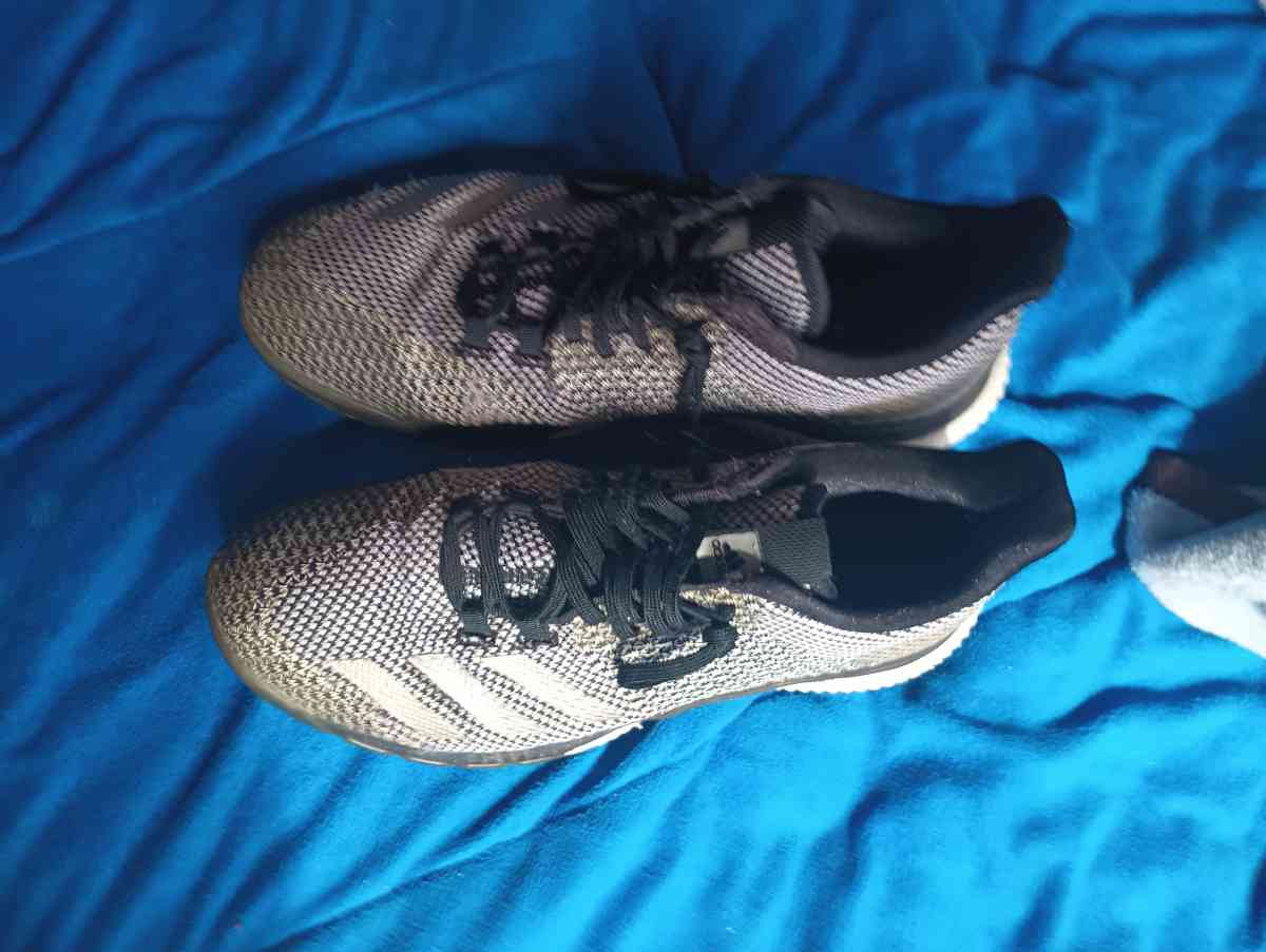 adidas shoes size 8