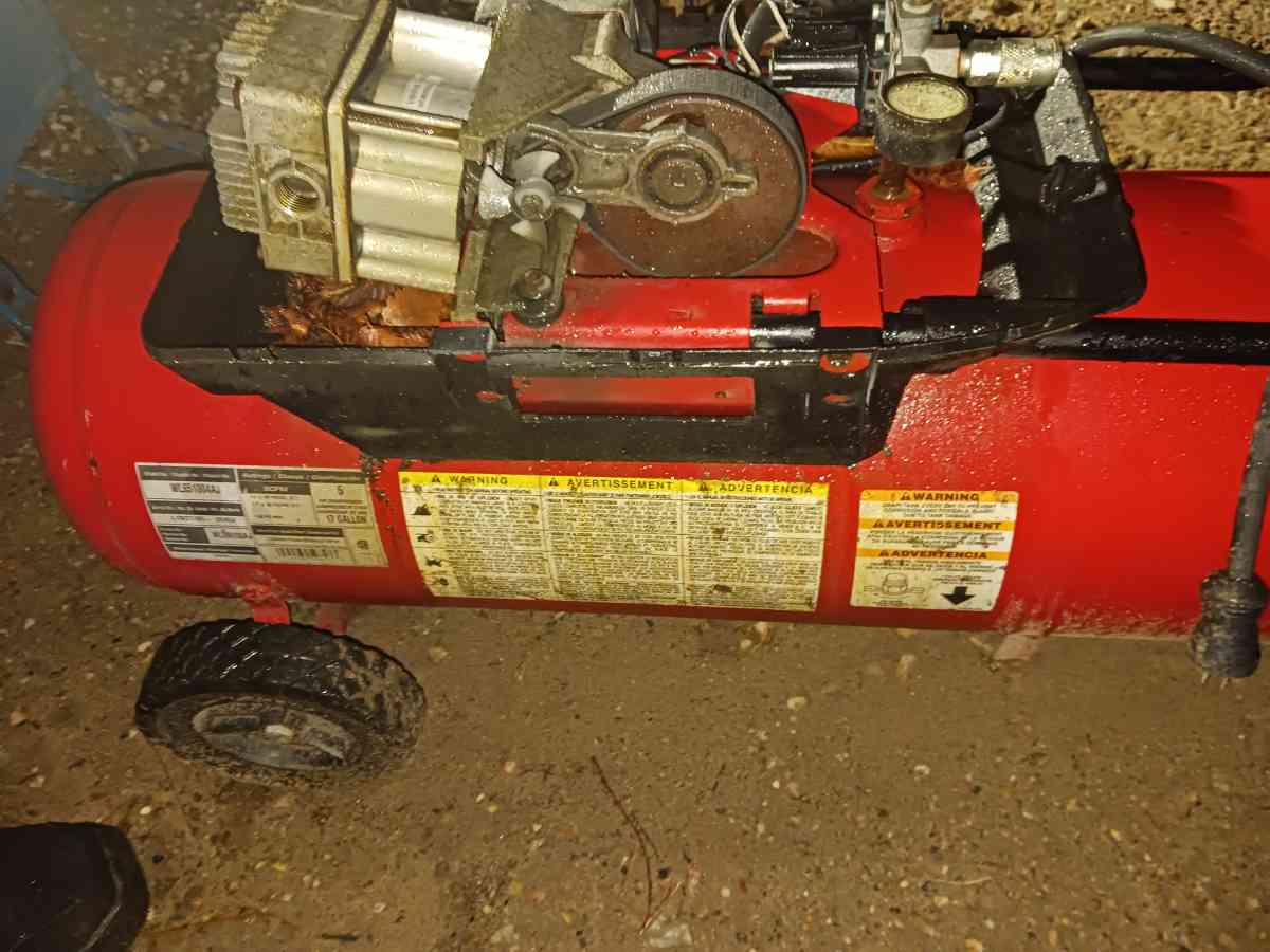 husky Air Compresser