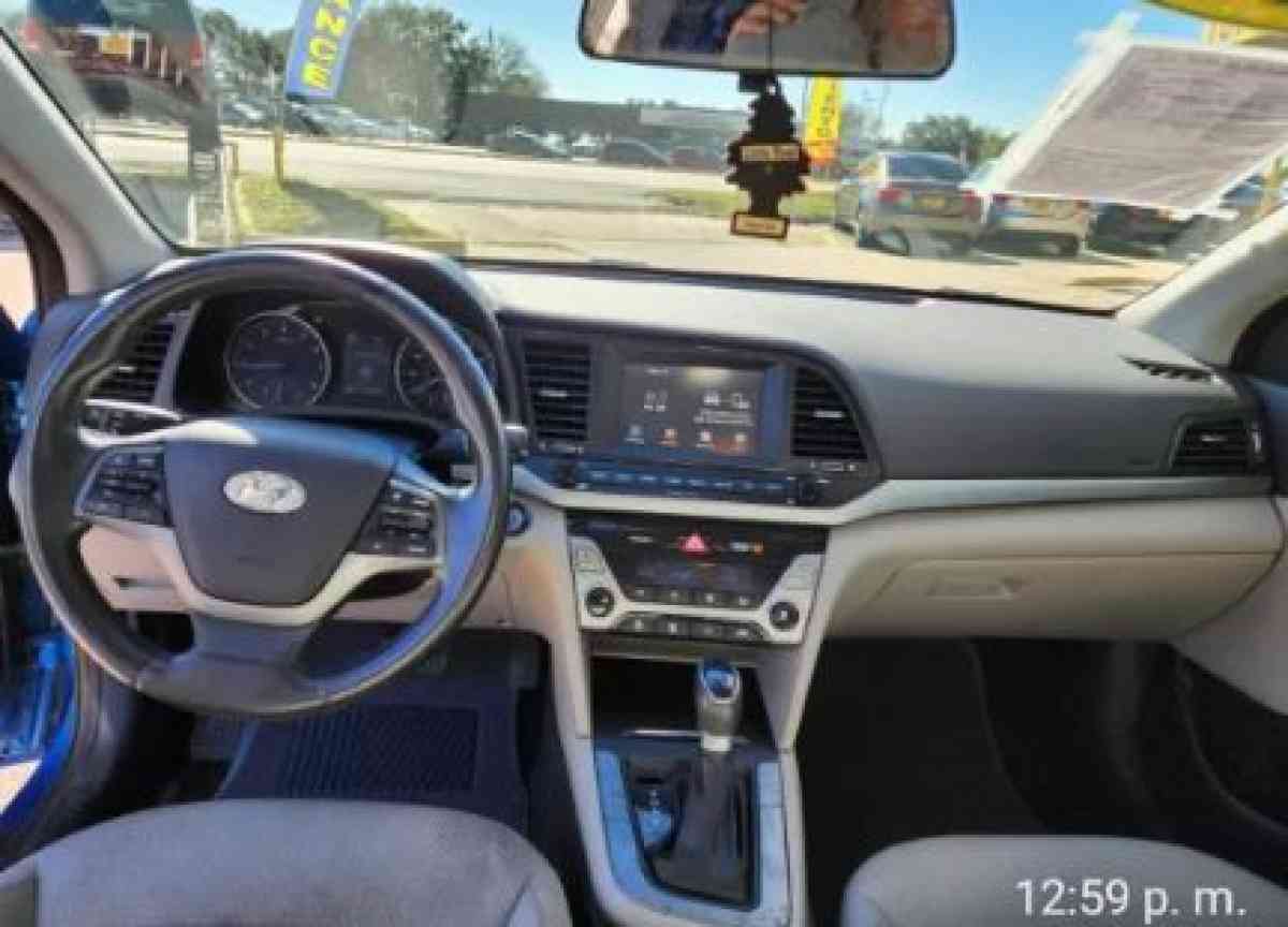 2018 Hyundai Elantra limited 90 k miles