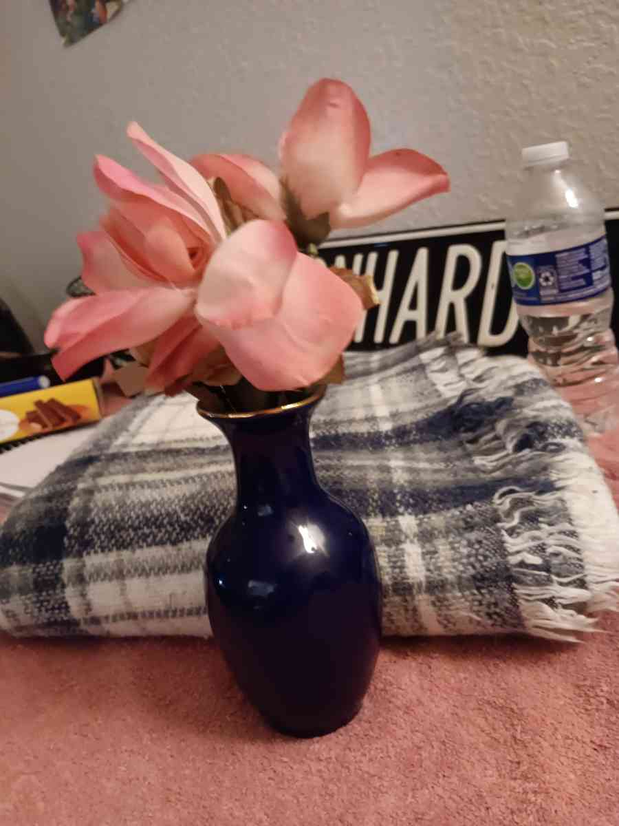 porcelain imperial limoges 22k gold and blue plated vase